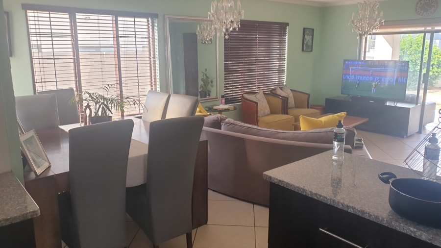 3 Bedroom Property for Sale in Raslouw Gardens Gauteng
