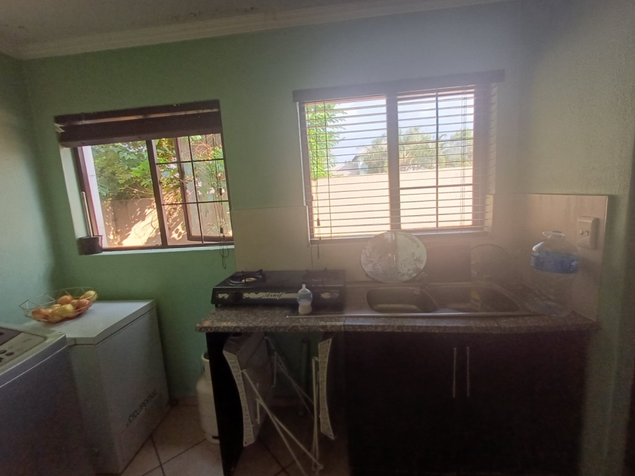 3 Bedroom Property for Sale in Raslouw Gardens Gauteng