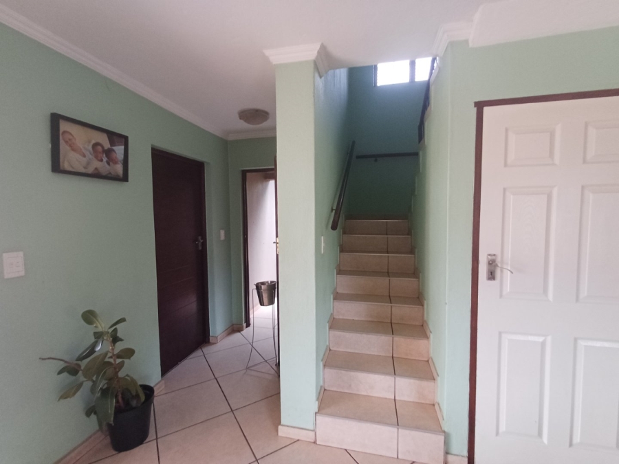 3 Bedroom Property for Sale in Raslouw Gardens Gauteng