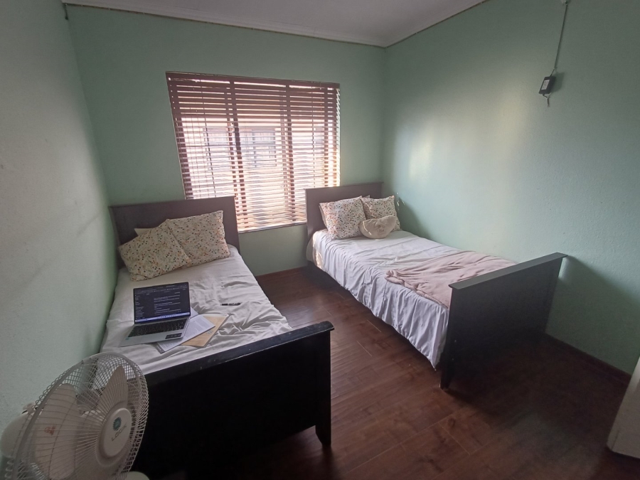 3 Bedroom Property for Sale in Raslouw Gardens Gauteng