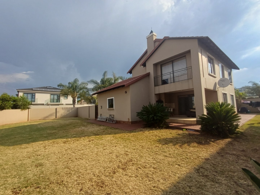 3 Bedroom Property for Sale in Raslouw Gardens Gauteng