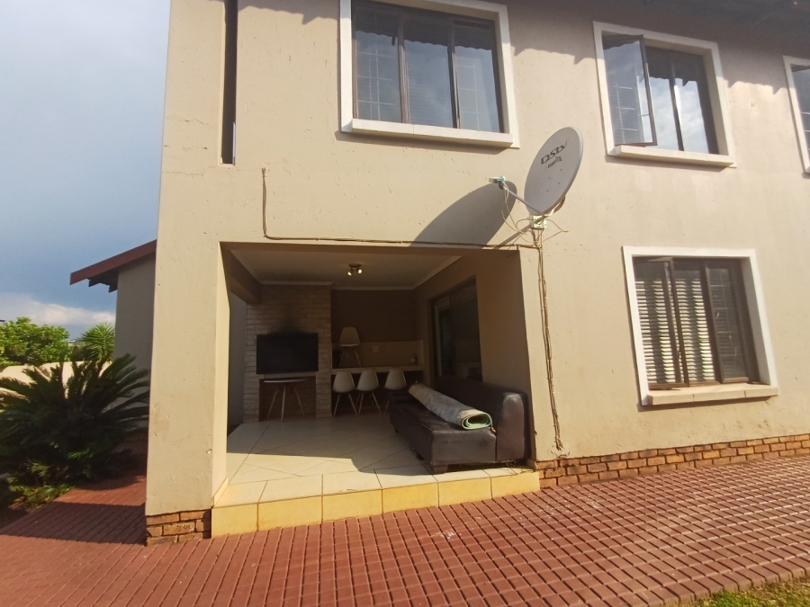 3 Bedroom Property for Sale in Raslouw Gardens Gauteng