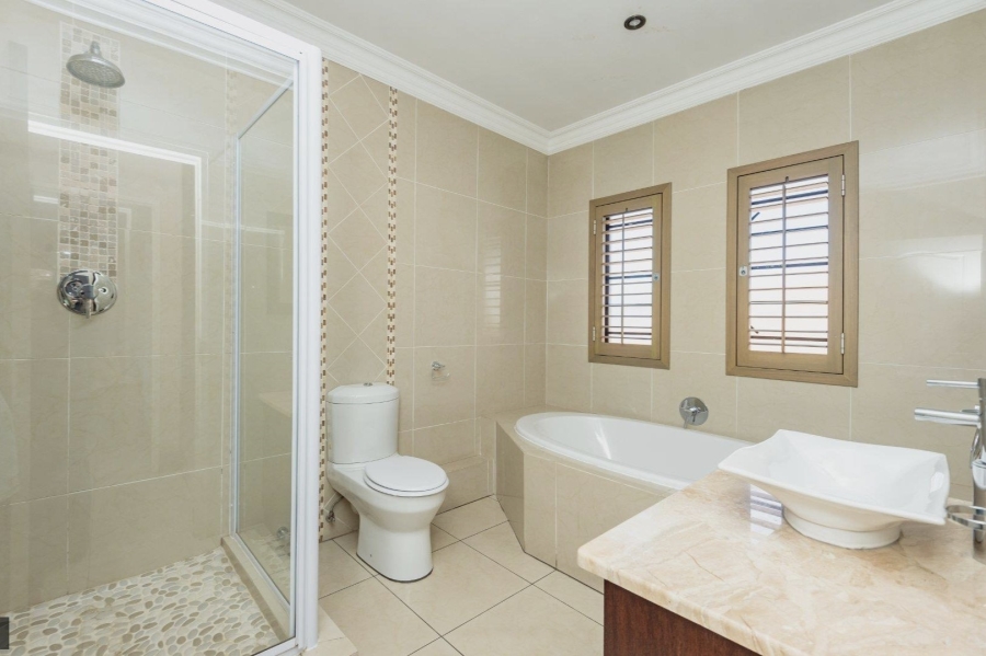 4 Bedroom Property for Sale in Meyersdal Gauteng