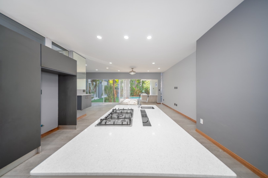 4 Bedroom Property for Sale in Greenstone Hill Gauteng