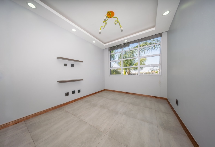 4 Bedroom Property for Sale in Greenstone Hill Gauteng