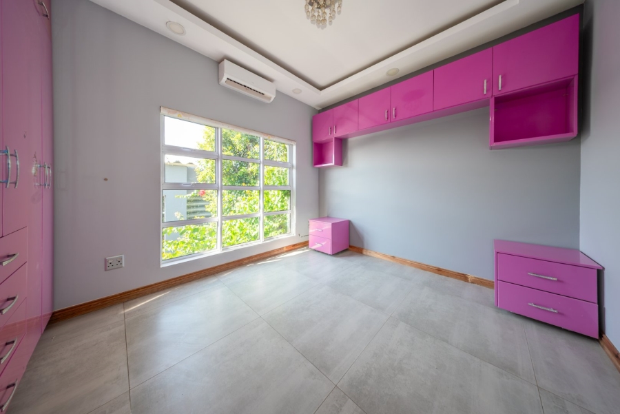 4 Bedroom Property for Sale in Greenstone Hill Gauteng
