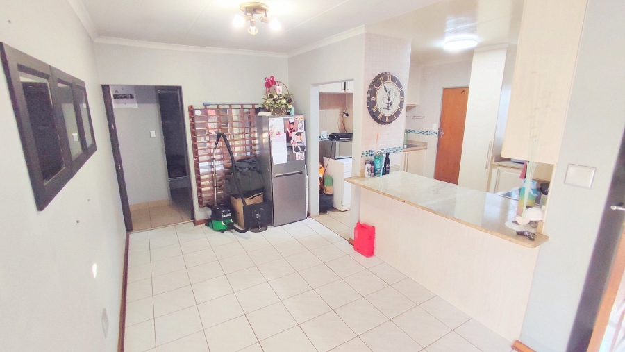 3 Bedroom Property for Sale in Eldoraigne Gauteng
