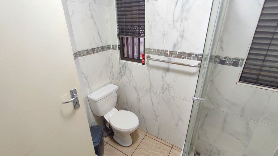3 Bedroom Property for Sale in Eldoraigne Gauteng