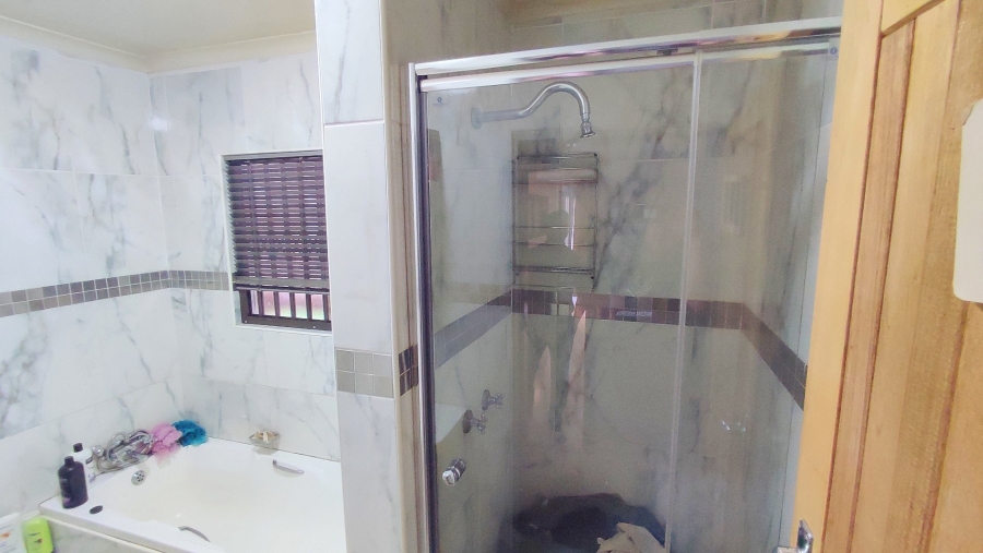 3 Bedroom Property for Sale in Eldoraigne Gauteng