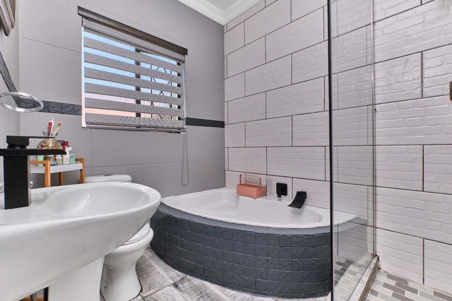 4 Bedroom Property for Sale in Randpark Ridge Gauteng