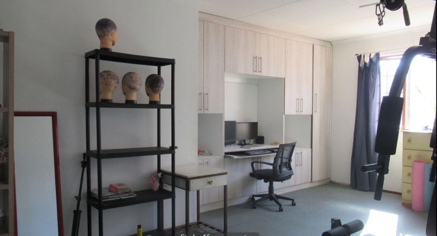 4 Bedroom Property for Sale in Halfway Gardens Gauteng