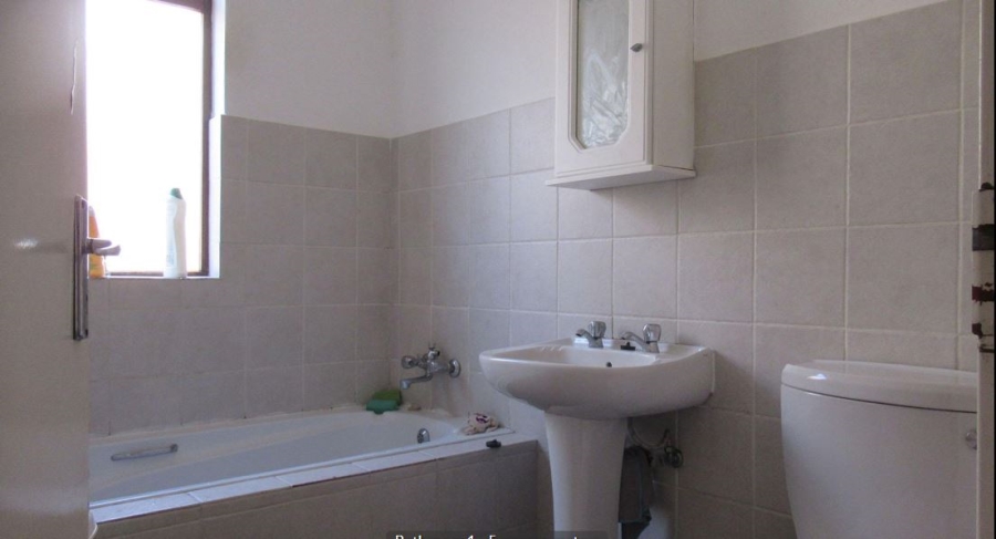 4 Bedroom Property for Sale in Halfway Gardens Gauteng