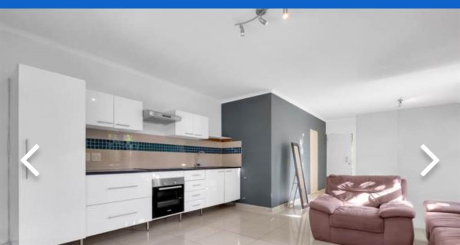 To Let  Bedroom Property for Rent in Parkmore Gauteng