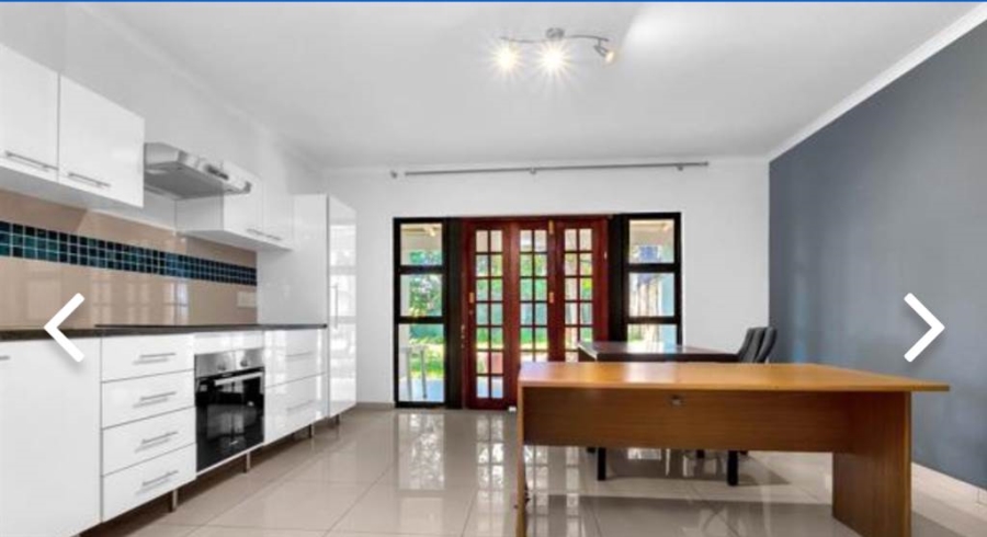 To Let  Bedroom Property for Rent in Parkmore Gauteng