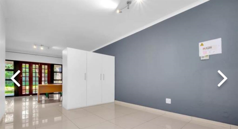 To Let  Bedroom Property for Rent in Parkmore Gauteng