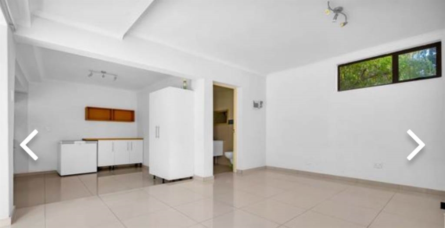To Let  Bedroom Property for Rent in Parkmore Gauteng
