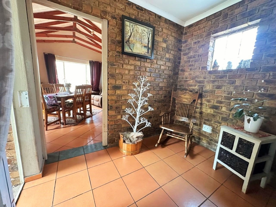 2 Bedroom Property for Sale in Zwartkop Gauteng
