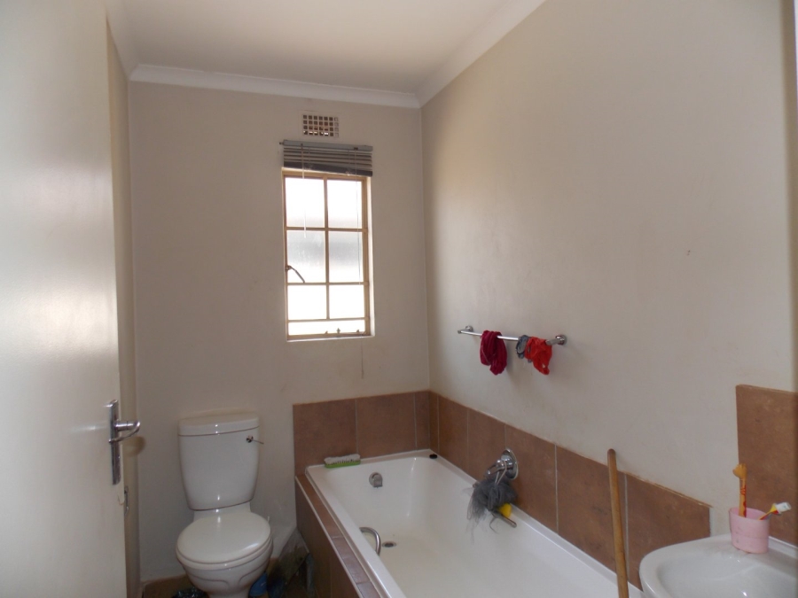 3 Bedroom Property for Sale in Sky City Gauteng