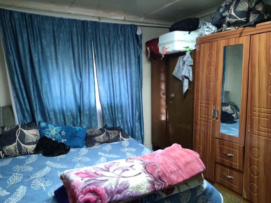 10 Bedroom Property for Sale in Laudium Gauteng