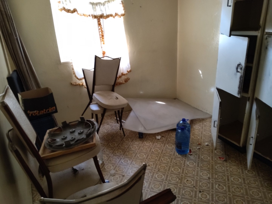 10 Bedroom Property for Sale in Laudium Gauteng