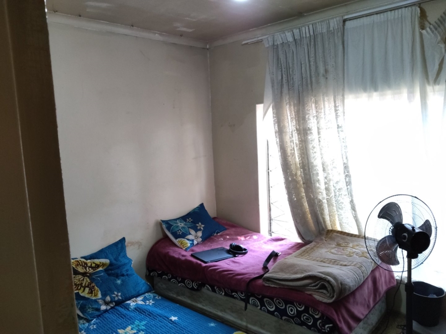 10 Bedroom Property for Sale in Laudium Gauteng