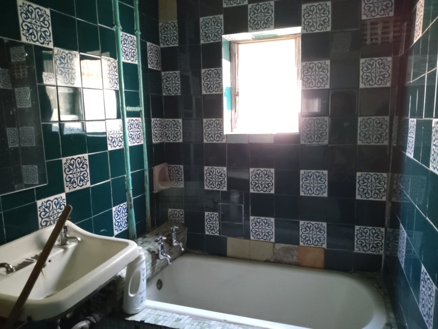 10 Bedroom Property for Sale in Laudium Gauteng