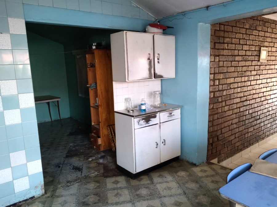 10 Bedroom Property for Sale in Laudium Gauteng