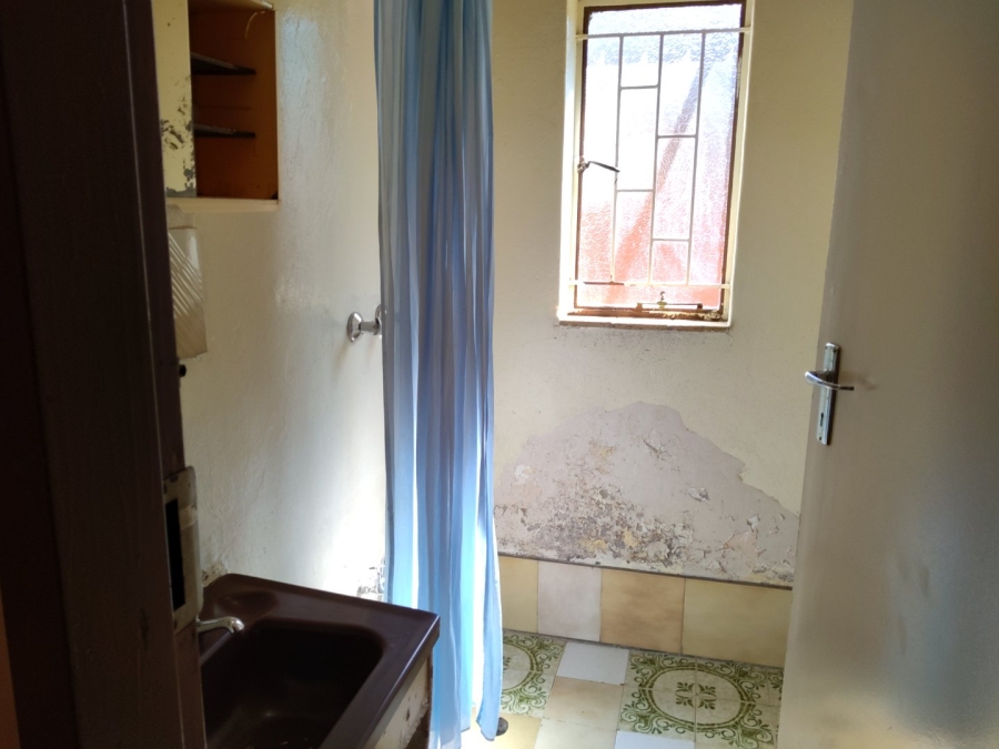 10 Bedroom Property for Sale in Laudium Gauteng