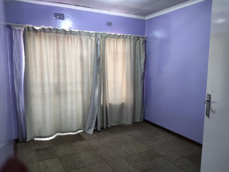 10 Bedroom Property for Sale in Laudium Gauteng
