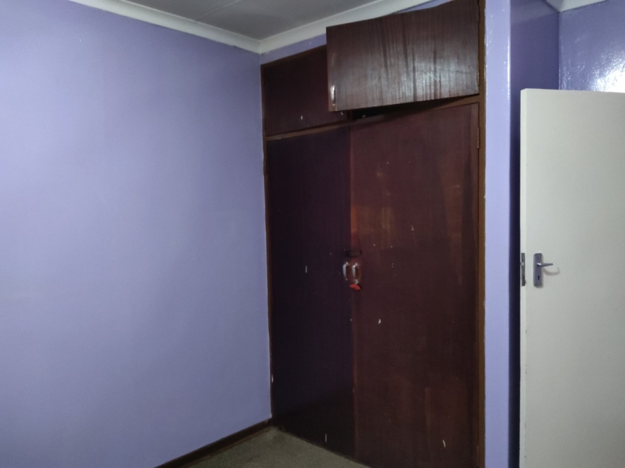 10 Bedroom Property for Sale in Laudium Gauteng