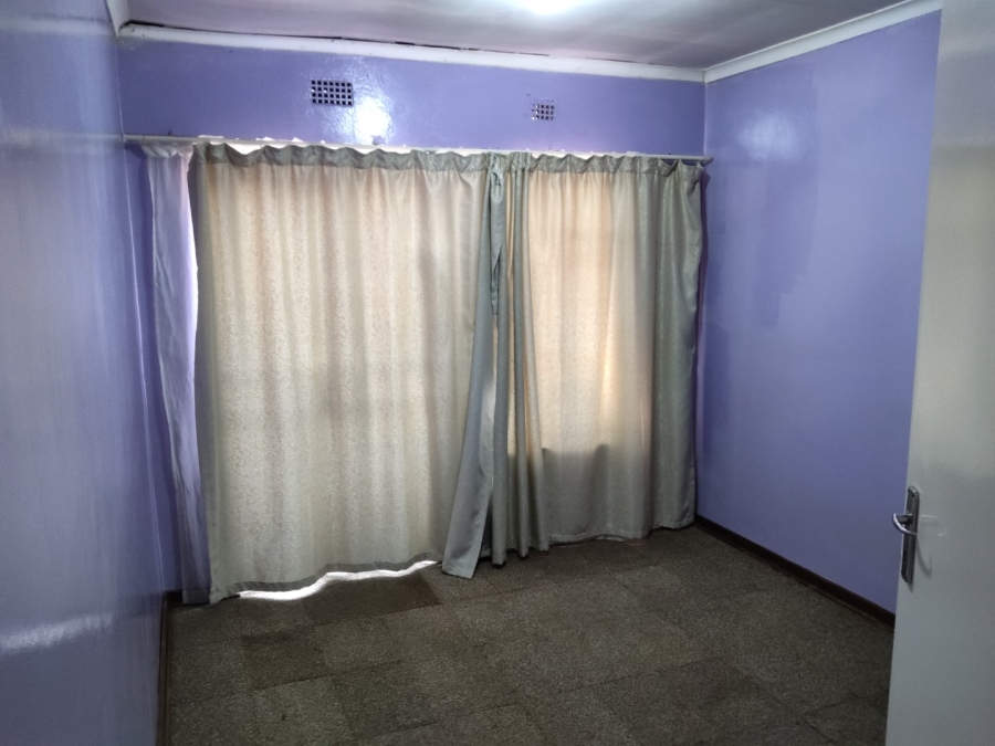 10 Bedroom Property for Sale in Laudium Gauteng
