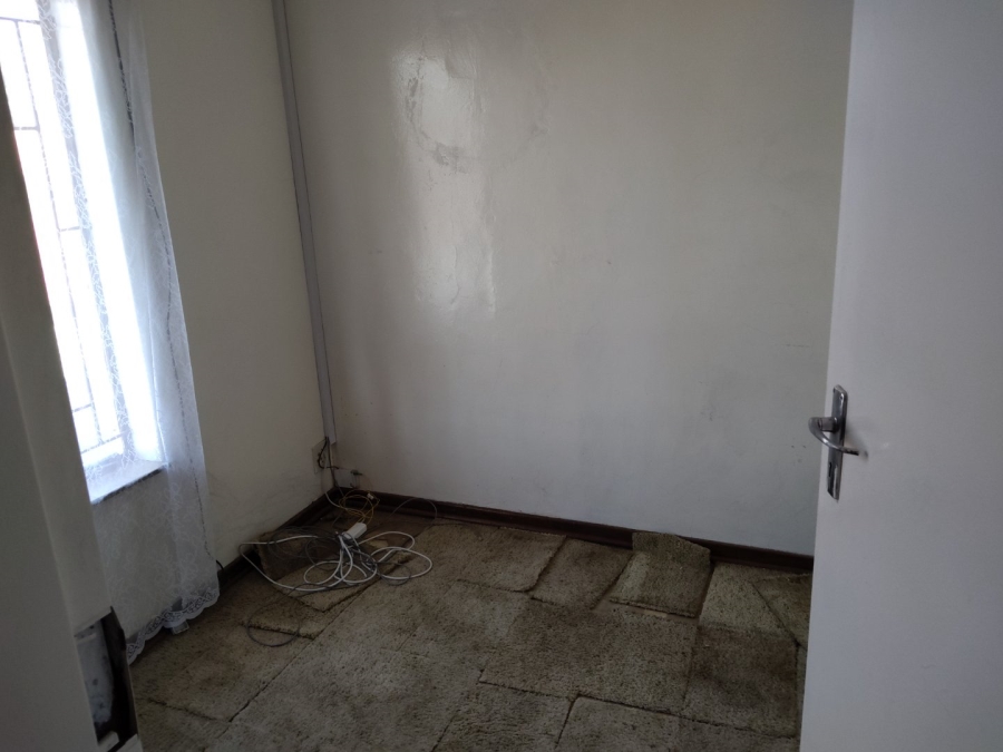 10 Bedroom Property for Sale in Laudium Gauteng