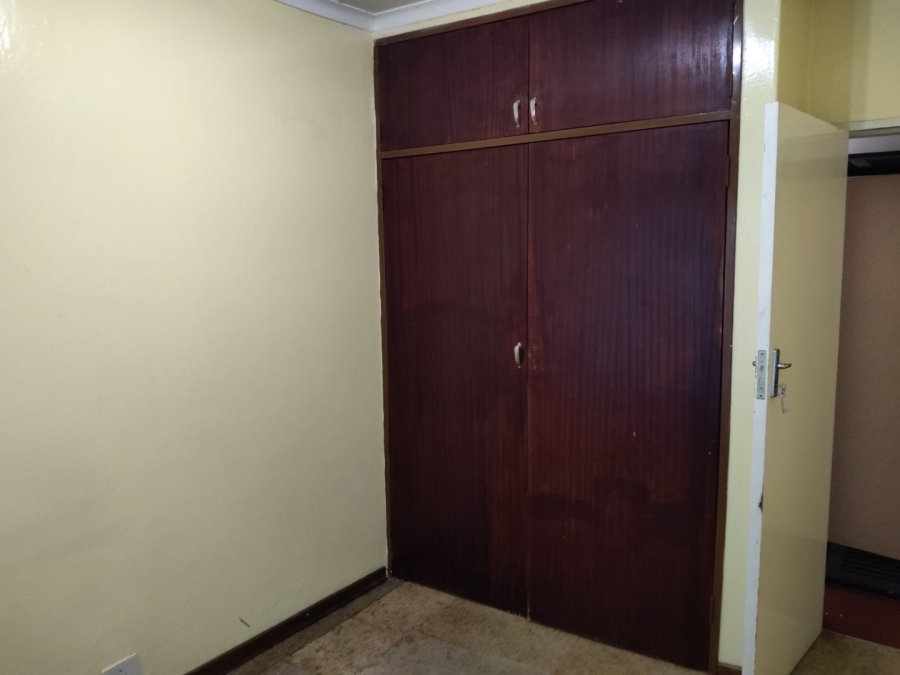10 Bedroom Property for Sale in Laudium Gauteng