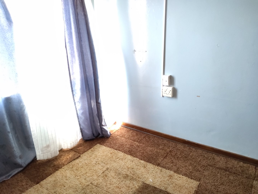 10 Bedroom Property for Sale in Laudium Gauteng