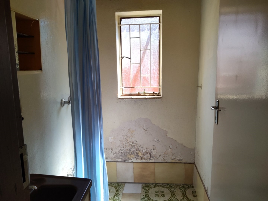 10 Bedroom Property for Sale in Laudium Gauteng