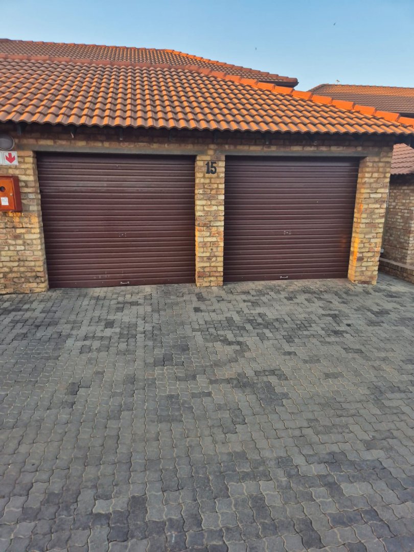 3 Bedroom Property for Sale in Montana Tuine Gauteng