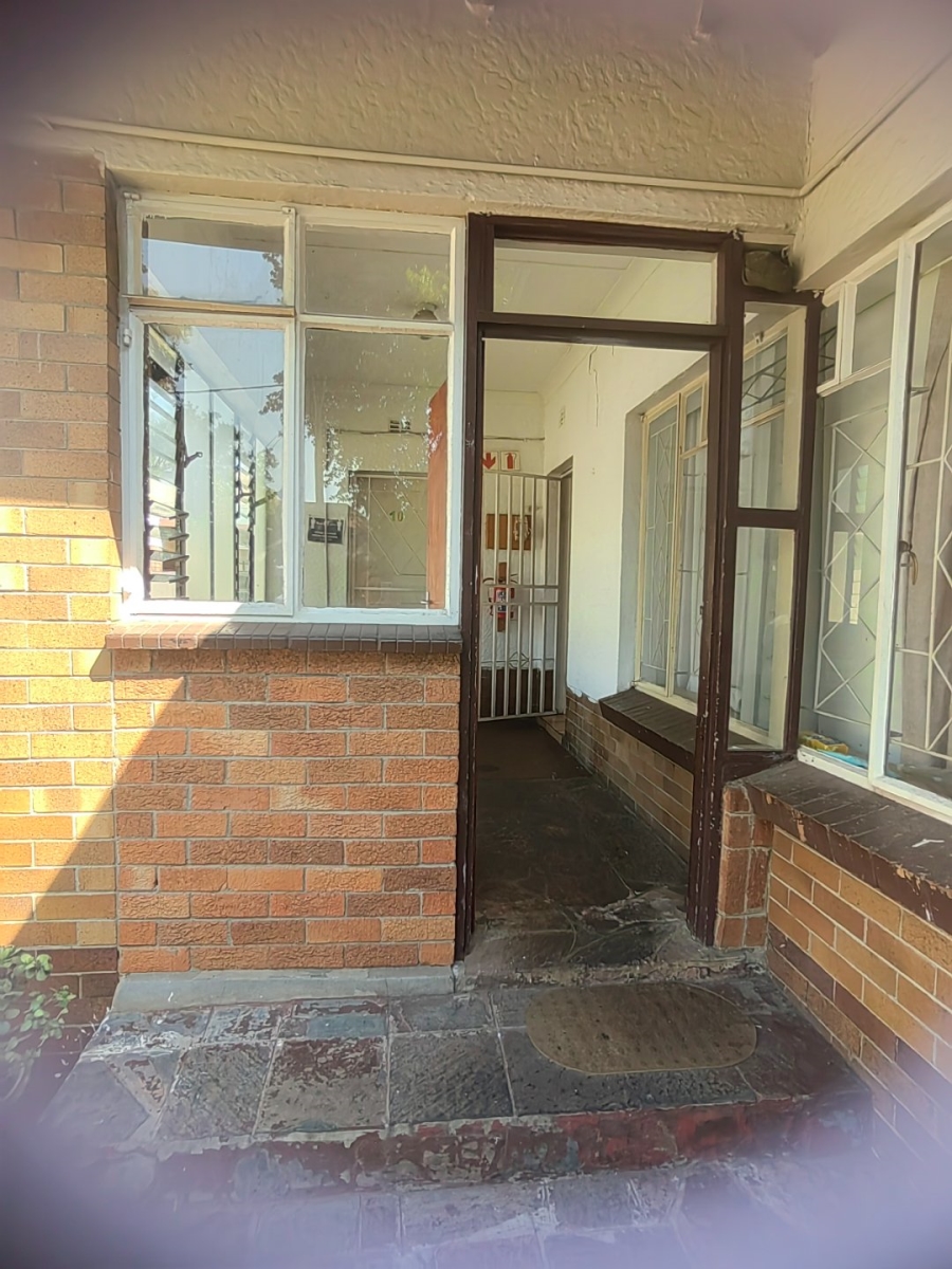 12 Bedroom Property for Sale in Westdene Gauteng