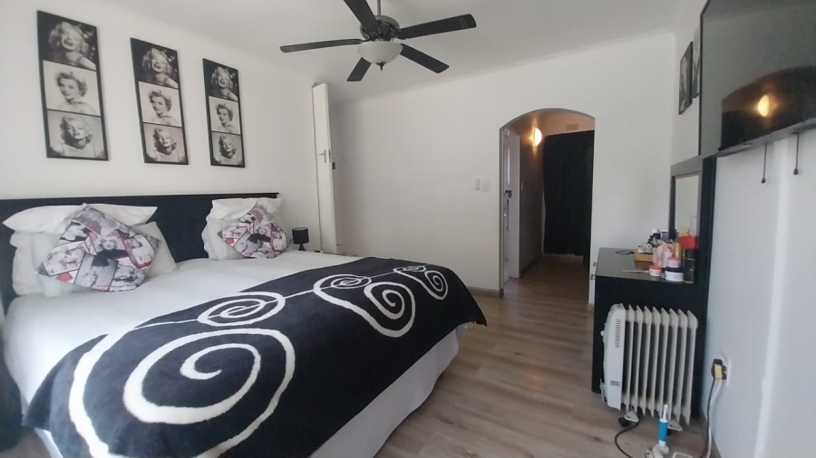 4 Bedroom Property for Sale in Mulbarton Gauteng