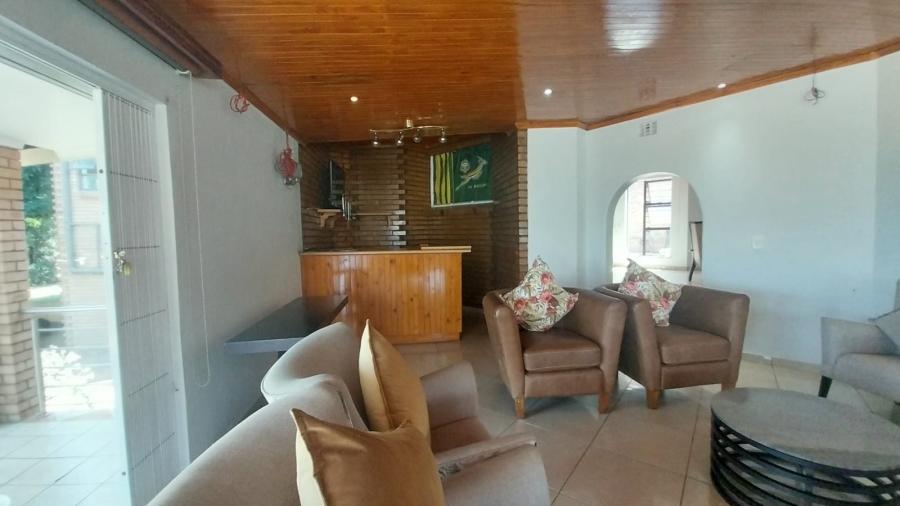 5 Bedroom Property for Sale in Glenvista Gauteng