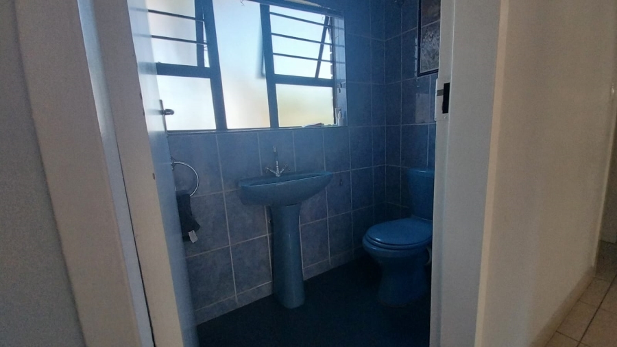 5 Bedroom Property for Sale in Glenvista Gauteng