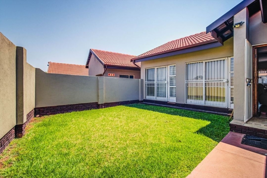 2 Bedroom Property for Sale in Norkem Park Gauteng