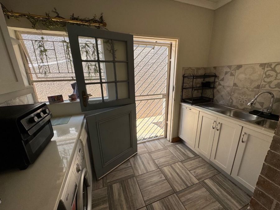 4 Bedroom Property for Sale in Glen Marais Gauteng