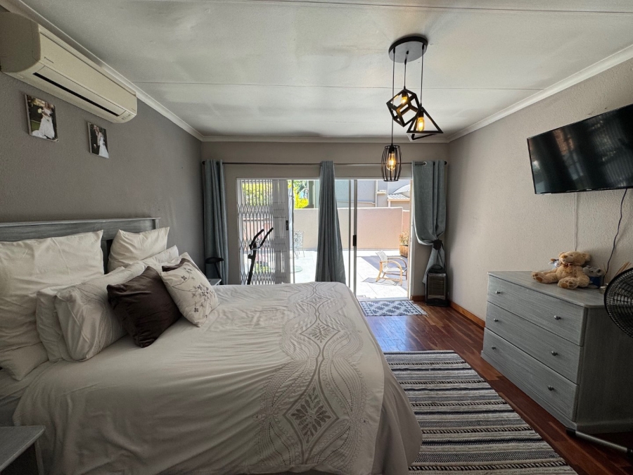 4 Bedroom Property for Sale in Glen Marais Gauteng