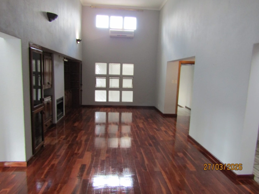 4 Bedroom Property for Sale in Glen Marais Gauteng