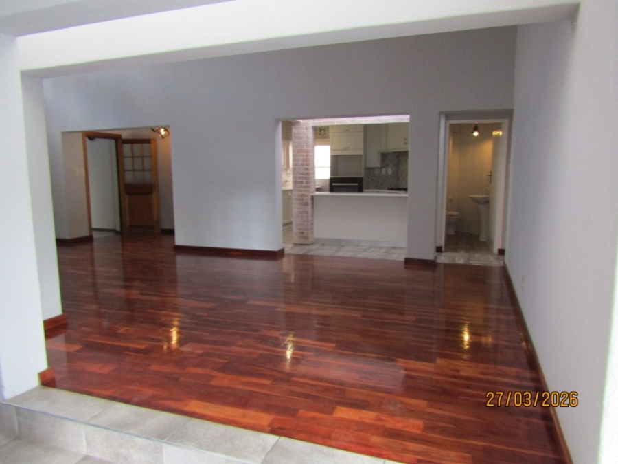 4 Bedroom Property for Sale in Glen Marais Gauteng