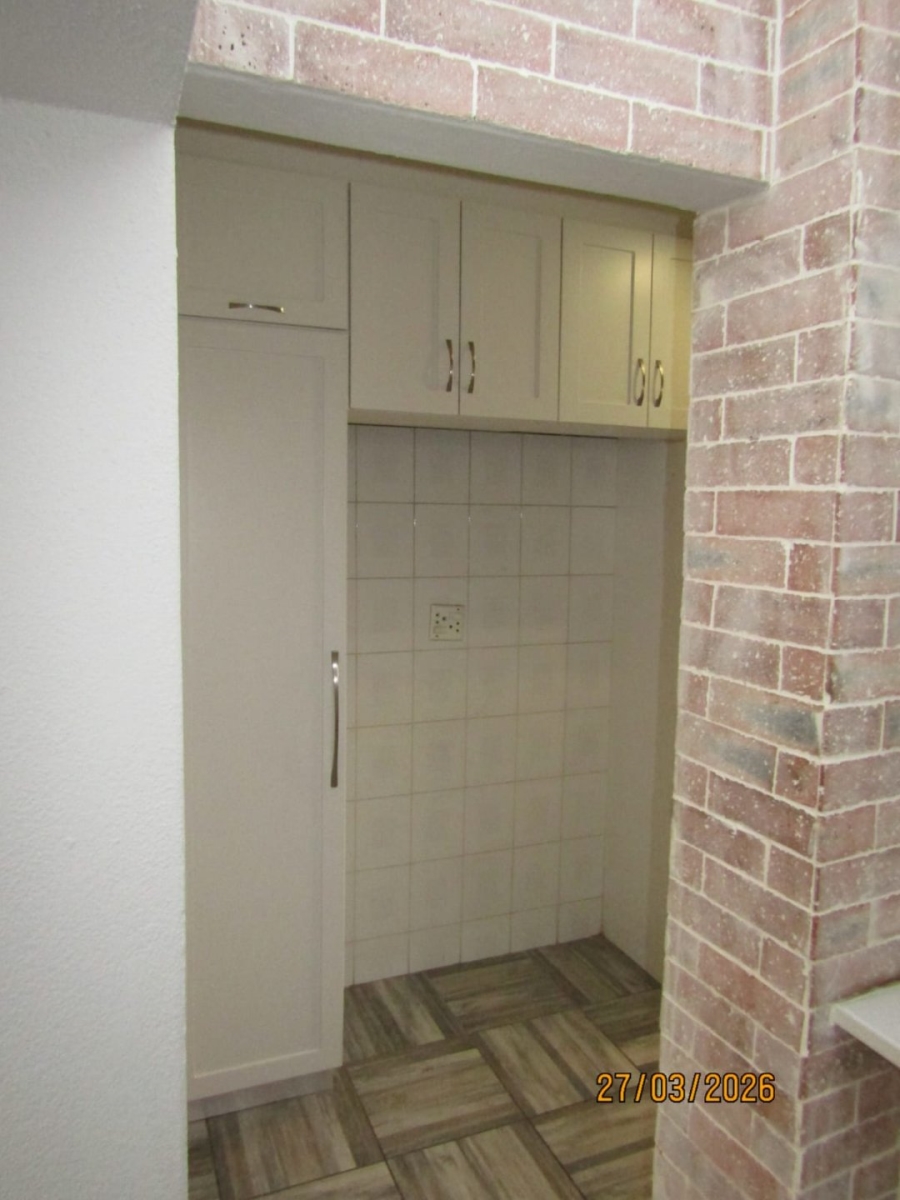 4 Bedroom Property for Sale in Glen Marais Gauteng