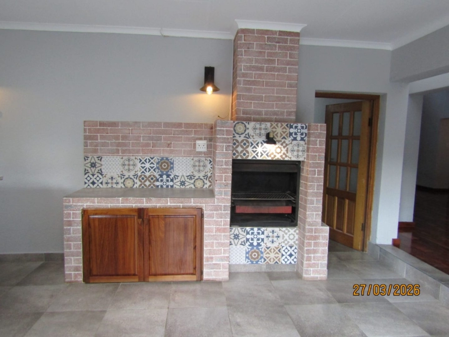 4 Bedroom Property for Sale in Glen Marais Gauteng