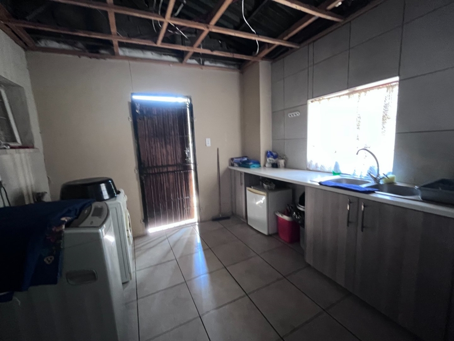 3 Bedroom Property for Sale in Theoville Gauteng
