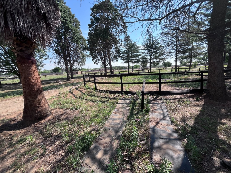 3 Bedroom Property for Sale in Theoville Gauteng