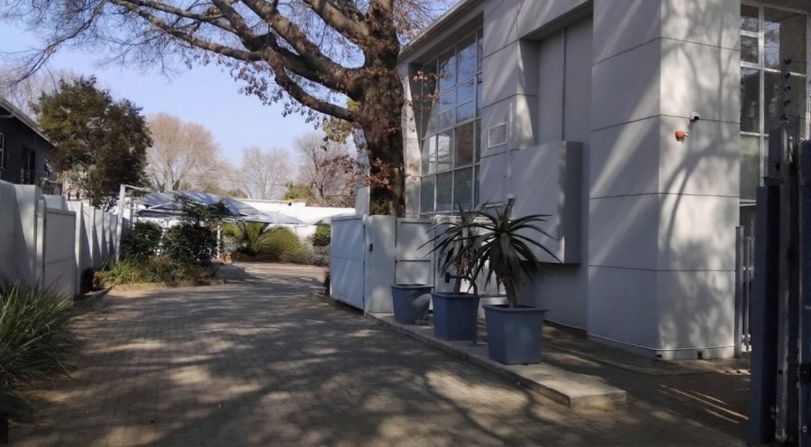 To Let commercial Property for Rent in Rosebank Gauteng